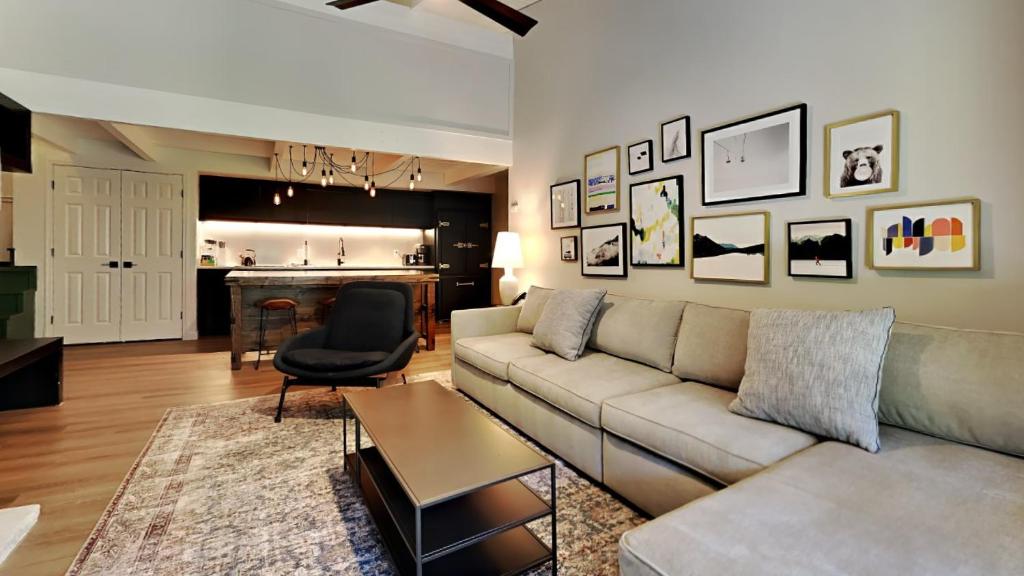 Timberline Condominiums 1 Bedroom plus Loft Deluxe Unit B3G image