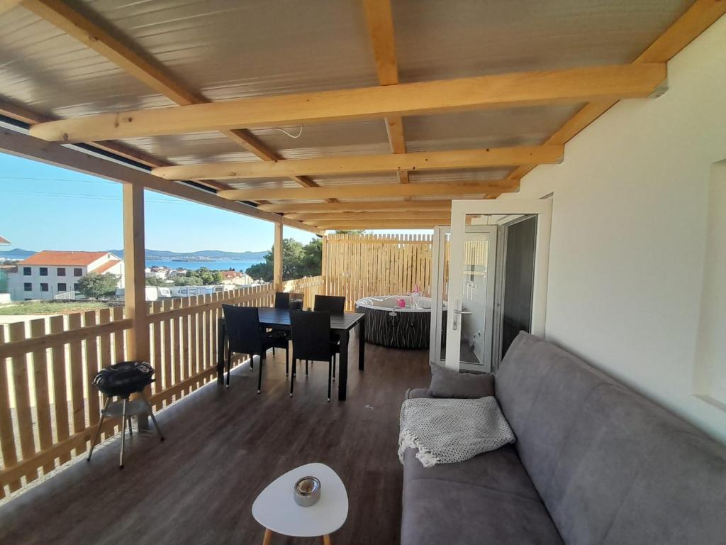 Tiny House Lily with jacuzzi photo 4