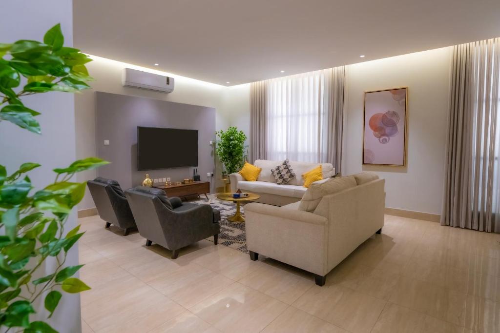 Luxurious Three Bedroom Apartment North of Riyadh شقة فخمة مكونة من ثلاث غرف نوم شمال الرياض photo 2