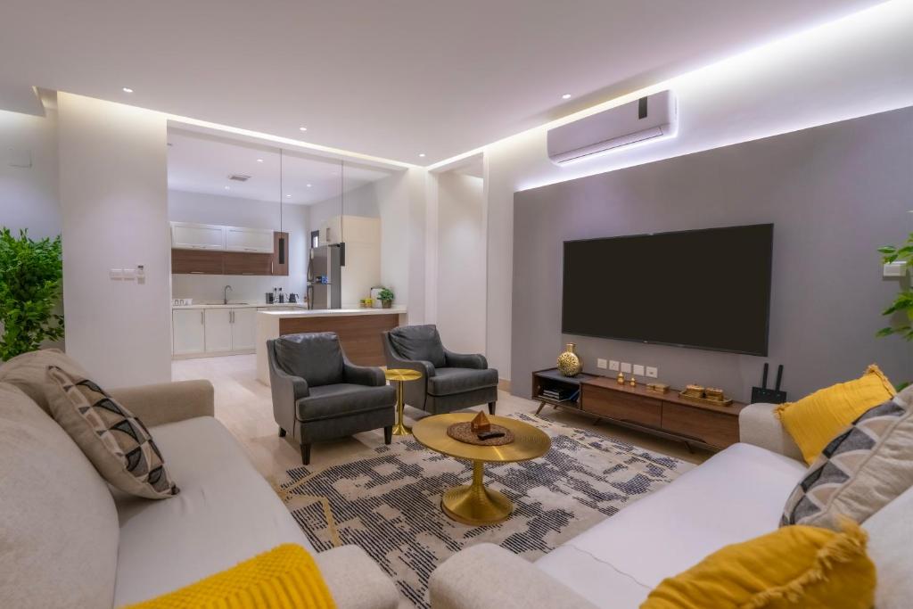 Luxurious Three Bedroom Apartment North of Riyadh شقة فخمة مكونة من ثلاث غرف نوم شمال الرياض photo 4
