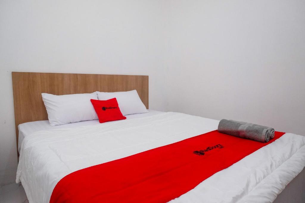 RedDoorz near Sleman City Hall Yogyakarta, Sleman