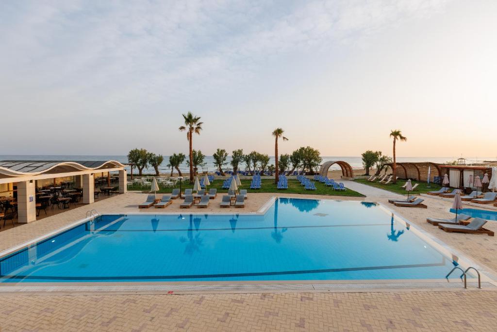 Malia Bay Beach Hotel & Bungalows photo 3