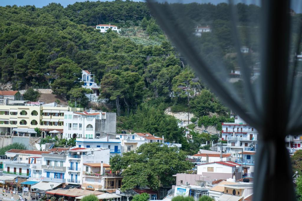 Levantes Hotel photo 4