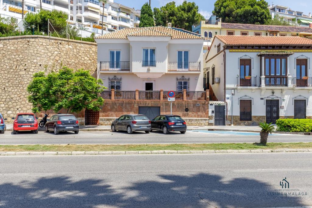 Living4malaga Seafront Duplex, Malaga