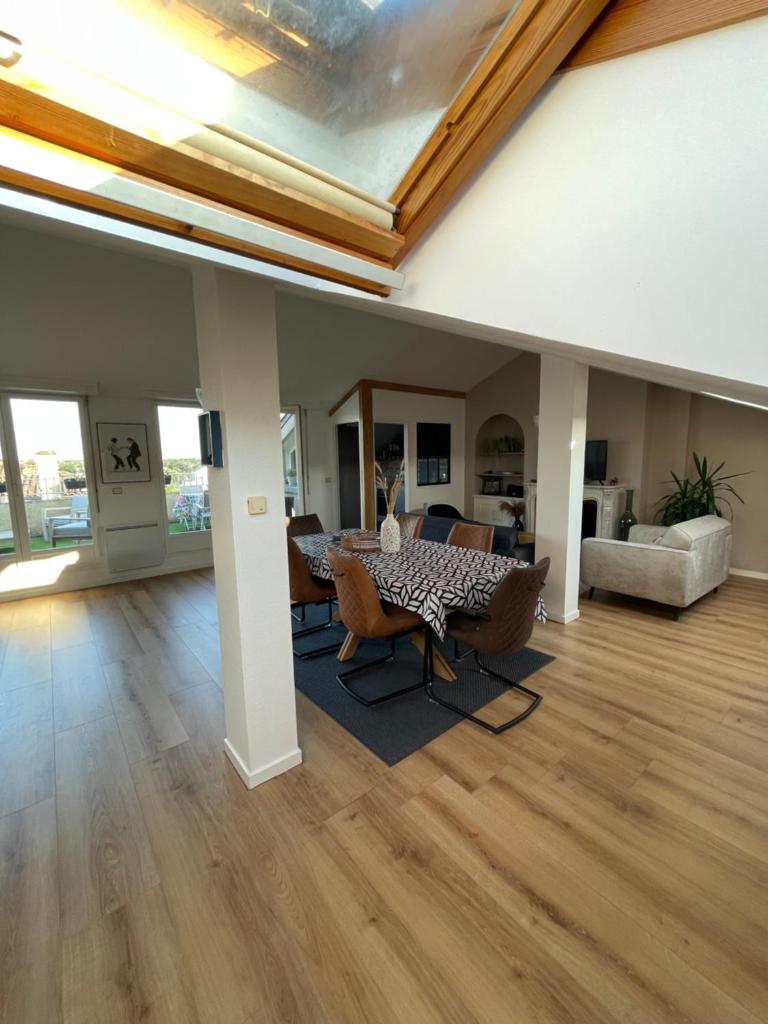 Grand Appartement Hypercentre avec Terrasse et Parking photo 3