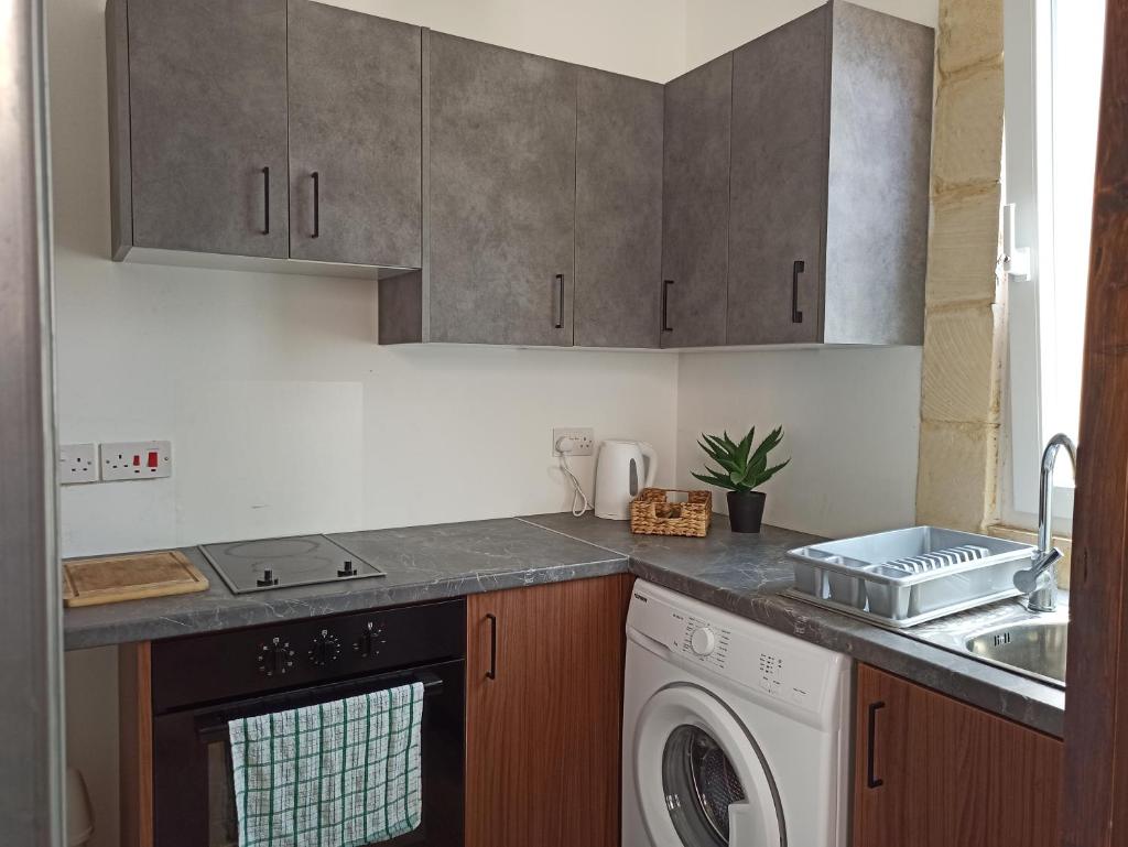 Beautiful 1-Bed Apartment in Hal Qormi photo 4
