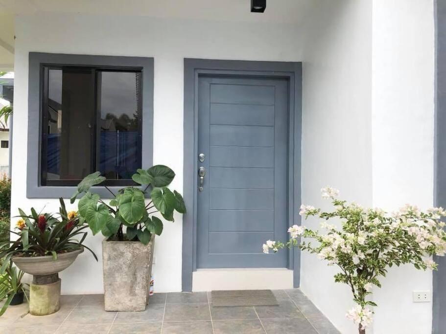 Elegantly Presented Spacious 3 Bedroom House photo 4