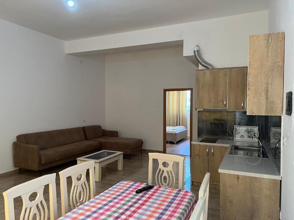 My Big Family - 2 Bedroom Apartment - Accomodation for 6- 8 guests photo 2
