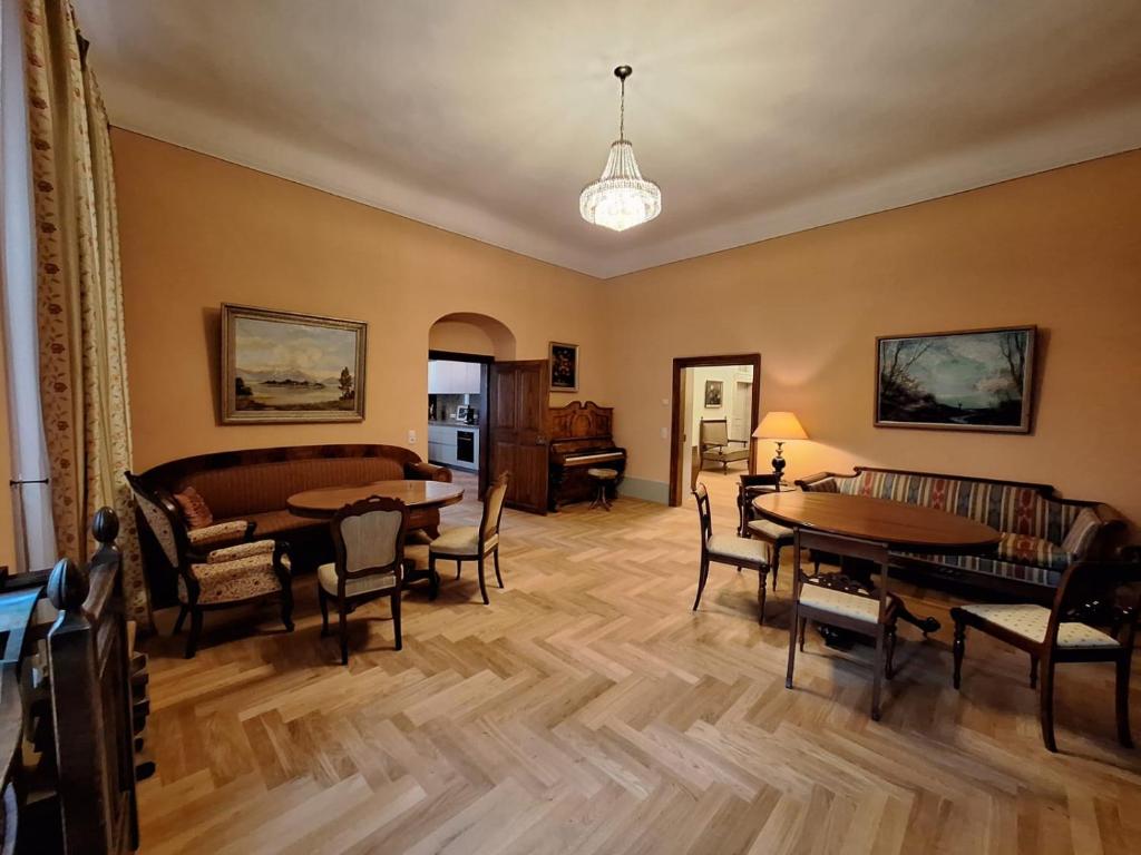 Stadtpalais Marché-Suite maximal 2 Personen und 1 Kleinkind photo 4