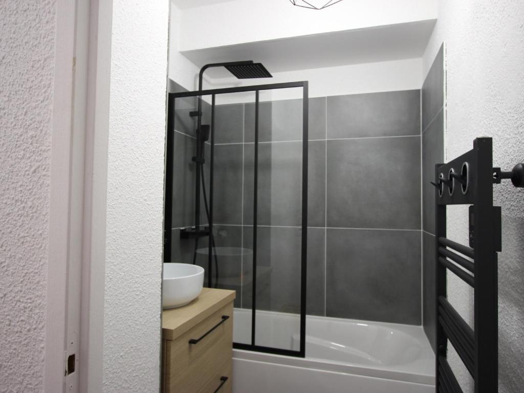 Appartement Chamrousse, 2 pièces, 6 personnes - FR-1-340-161 photo 4