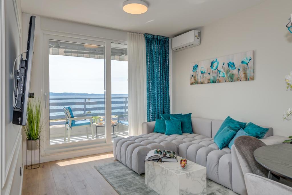 Beachfront Apartment Split photo 1