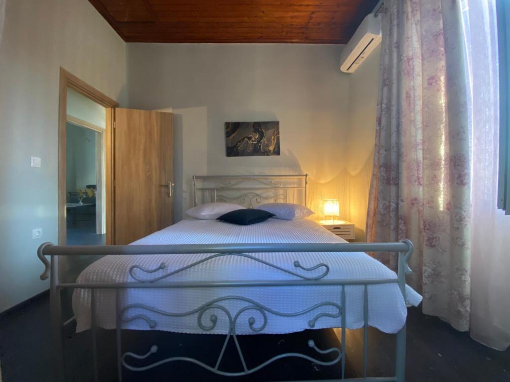 Aphrodite Apartments photo 1