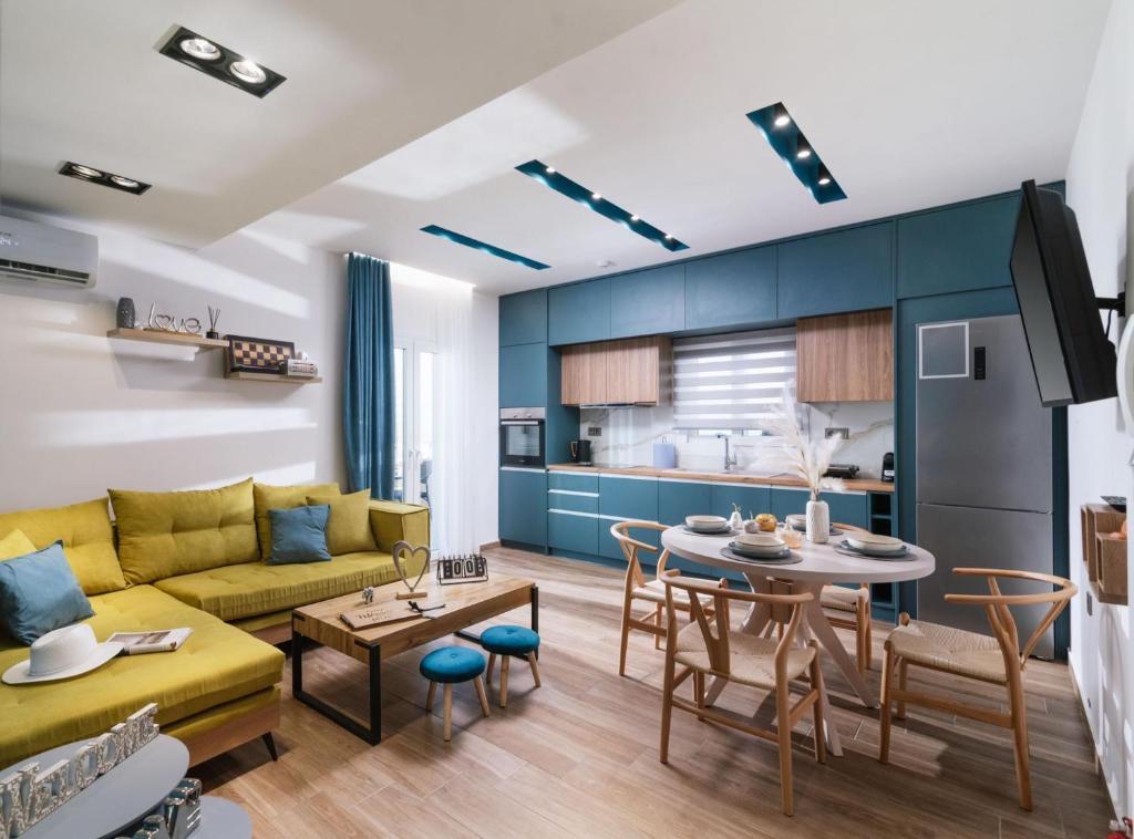 Blue Apartment in the Hill