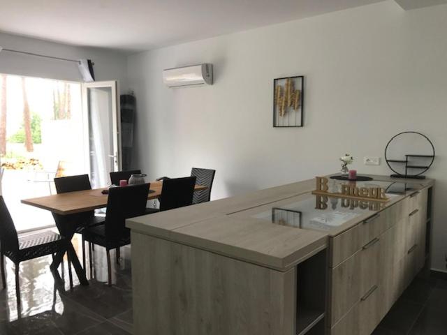 VILLA DES PINS photo 3