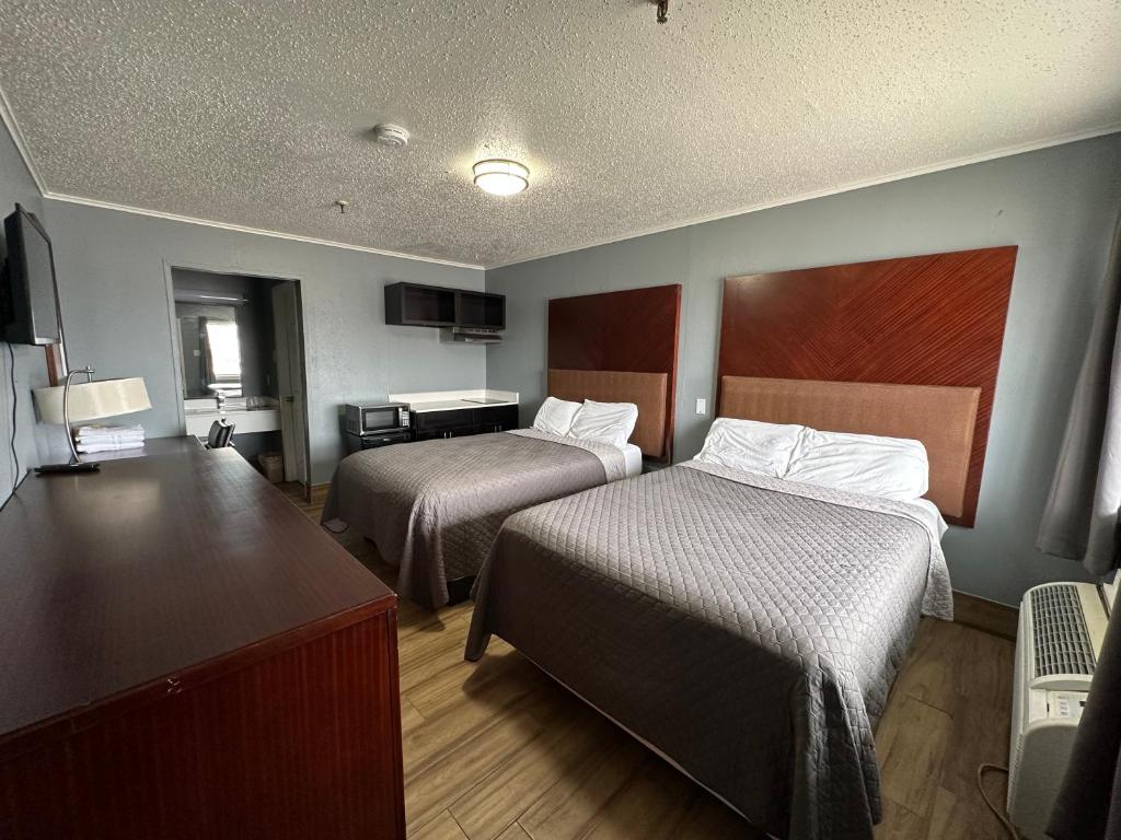 Studio Suites image