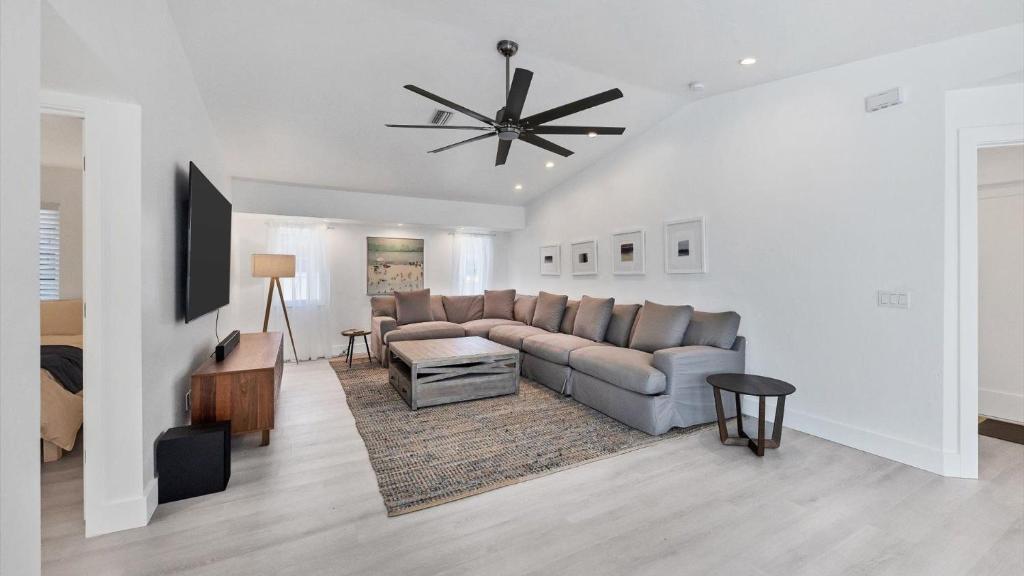 1521 Kinglet photo 4