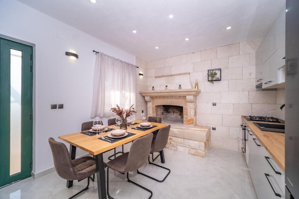 House Bracuta photo 3