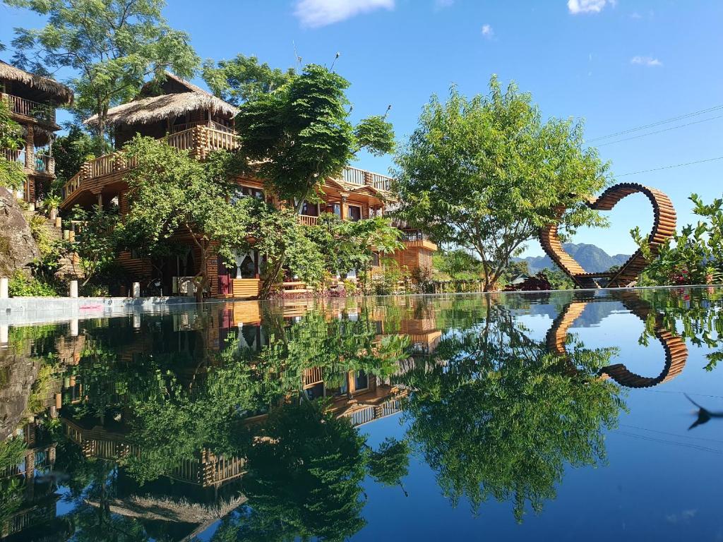 Jungle Lodge Pu Luong