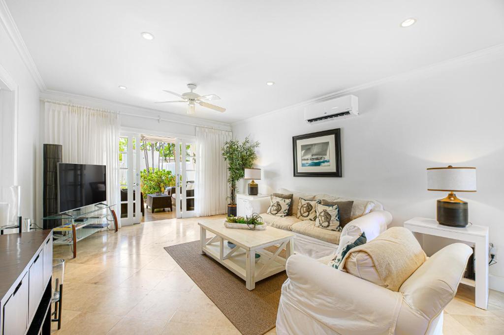 Mullins Bay 10, Pandora by Island Villas photo 2