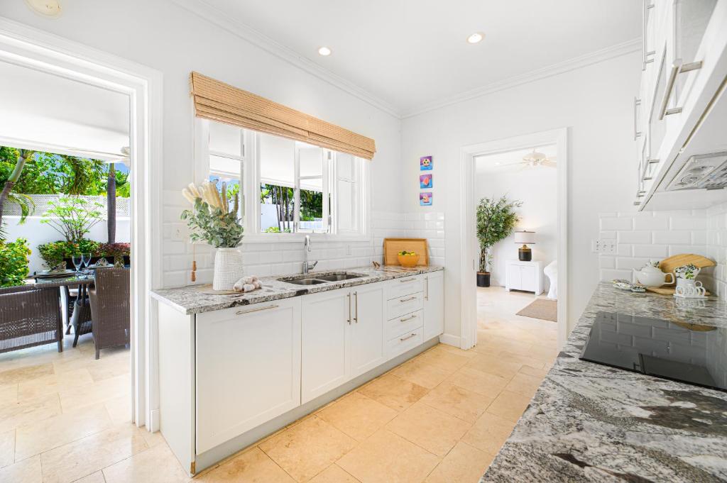 Mullins Bay 10, Pandora by Island Villas photo 3