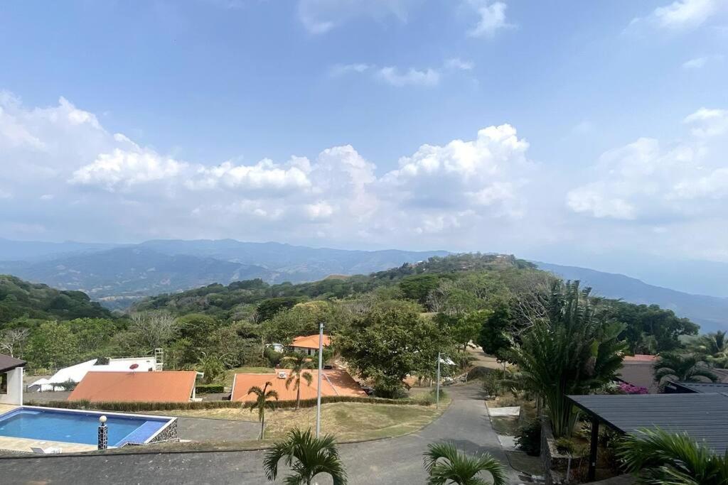 Casa Linda. Peaceful & Comfortable! photo 2