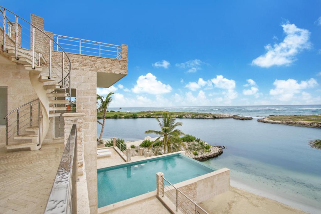 Luxurious 12-Bedroom Cap Cana Villa with Private Beach & Full Staff photo 1