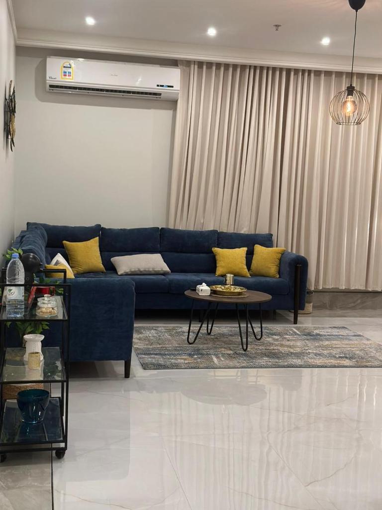 Family Furnished Apartment in Khobar photo 1