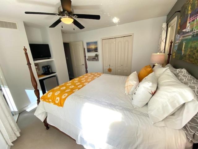 The Blue House Bed and Breakfast photo 4