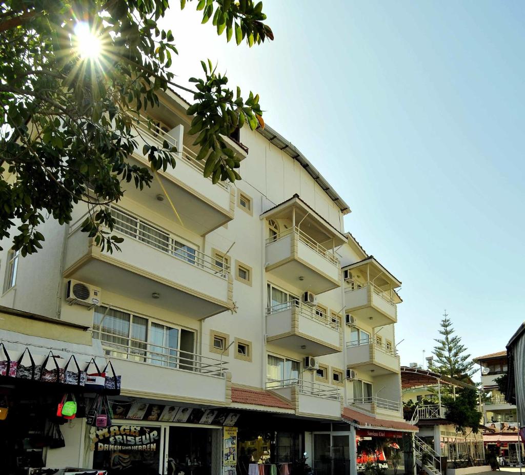 Sun Kiss Hotel photo 1