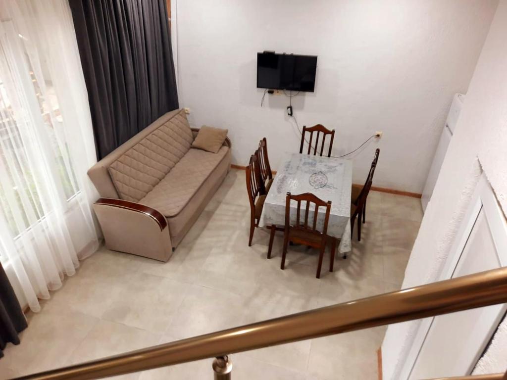 • UREKI • CHEERFUL HOME • photo 2