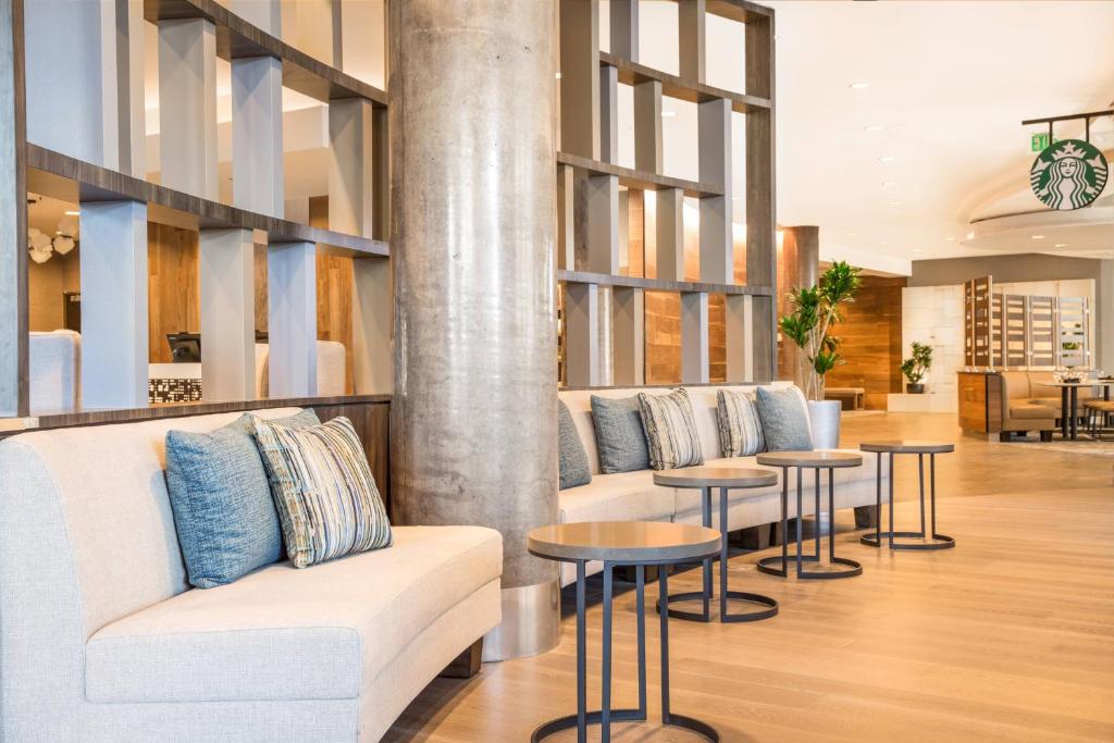 Courtyard by Marriott Seattle Bellevue/Downtown photo 4