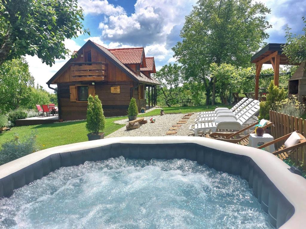 Family friendly house with a parking space Sveti Ivan Zelina, Prigorje - 20657