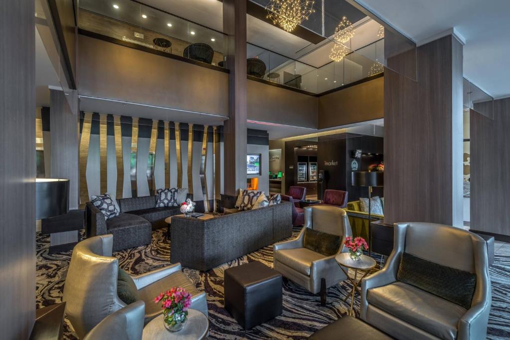 Courtyard by Marriott Bethesda Chevy Chase photo 1