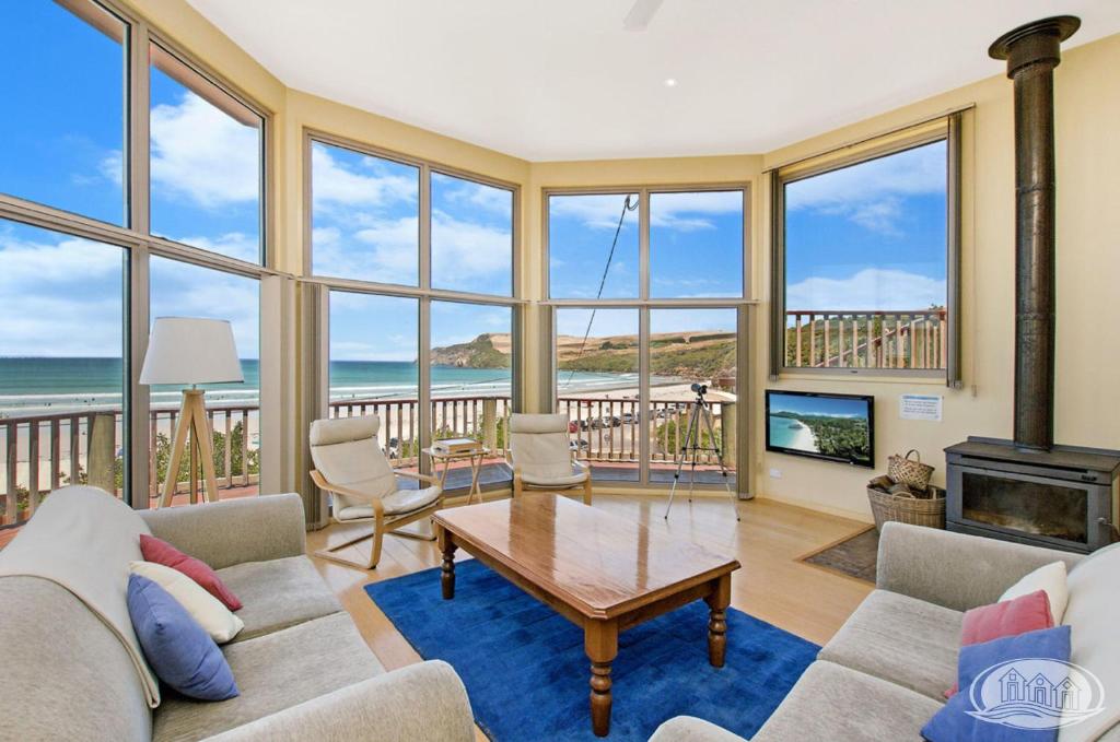 Abalone Beach House photo 1