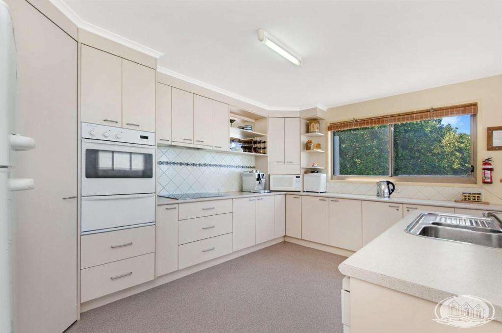 Abalone Beach House photo 4