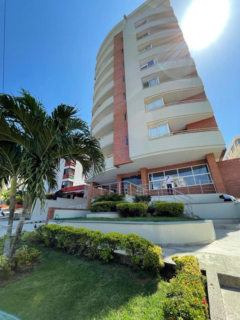 Lindo apartamento cerca de Centro Comercial unico photo 1