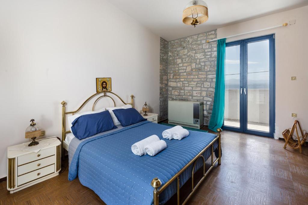 Thalassa House photo 2