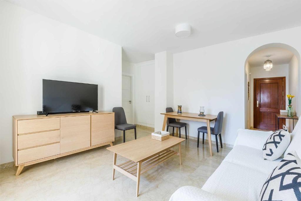 A&N Sunny Beach Terrace Apartment Algarrobo Costa - Tap to explore photos