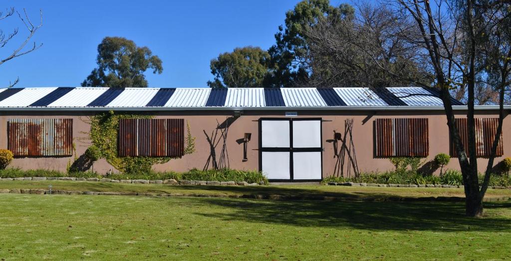 Favour House photo 1