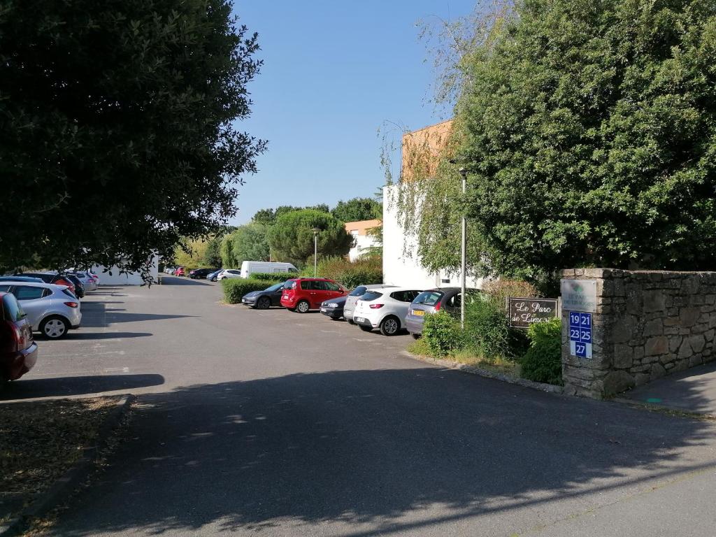 Allee De Limoge photo 1