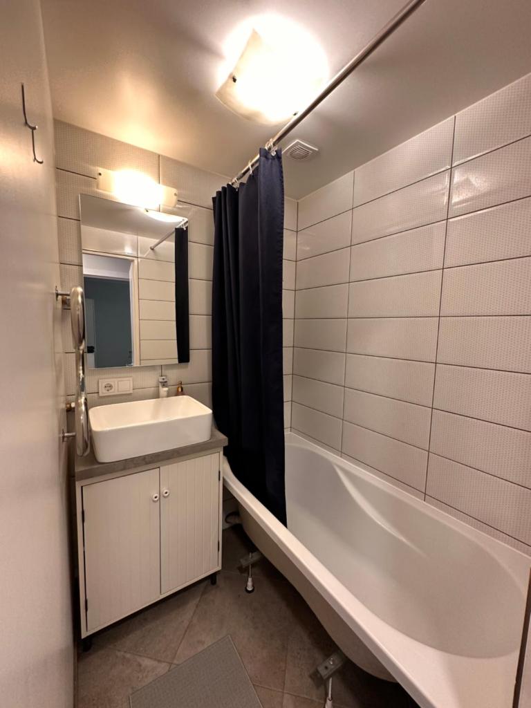 Modern city center apartment photo 1