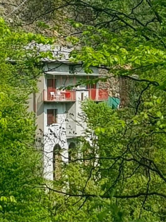 Casa indipendente mezzo montagna con barbecue photo 2