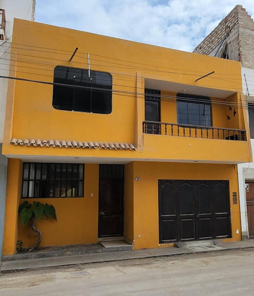 Yellow House photo 1