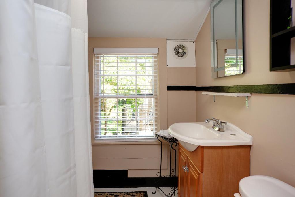 Inn On Main photo 1