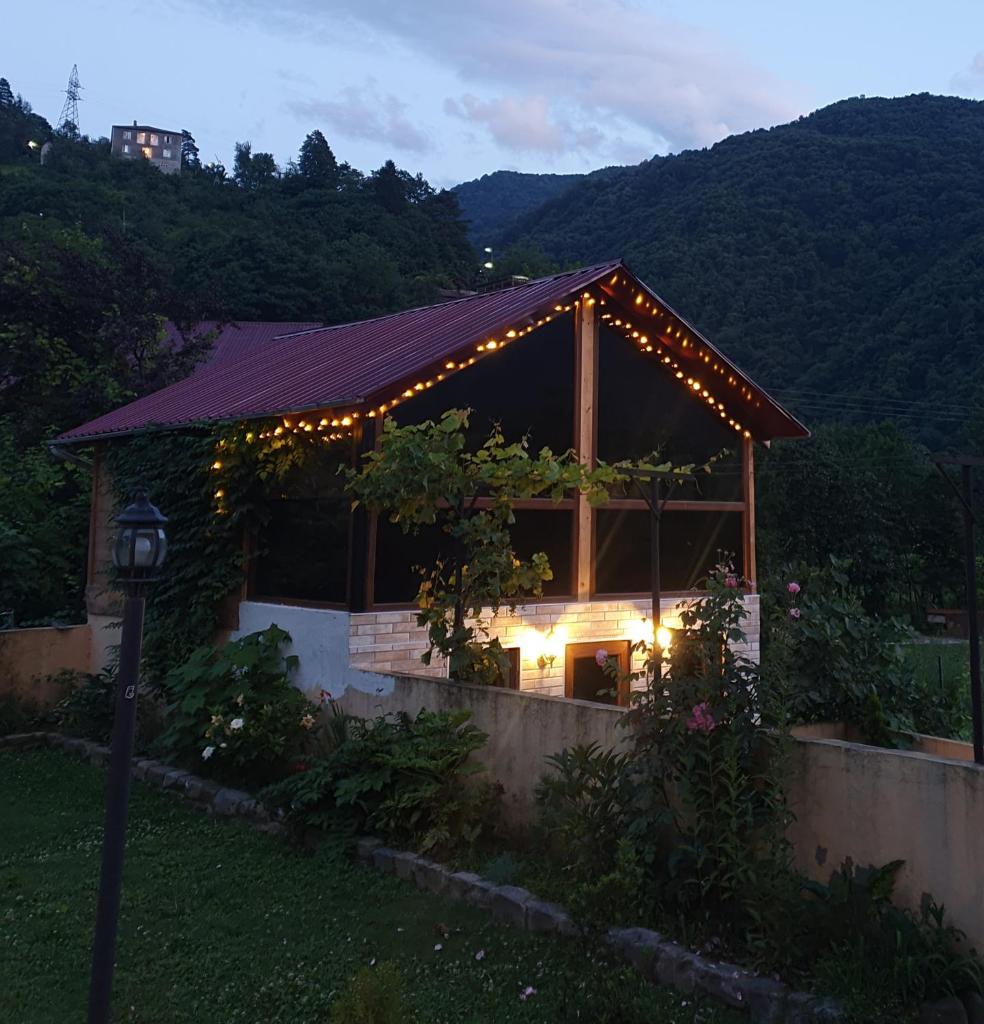 Red Roofs photo 1
