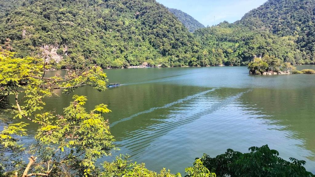 Tran Xuan Homestay - Ba Be lake