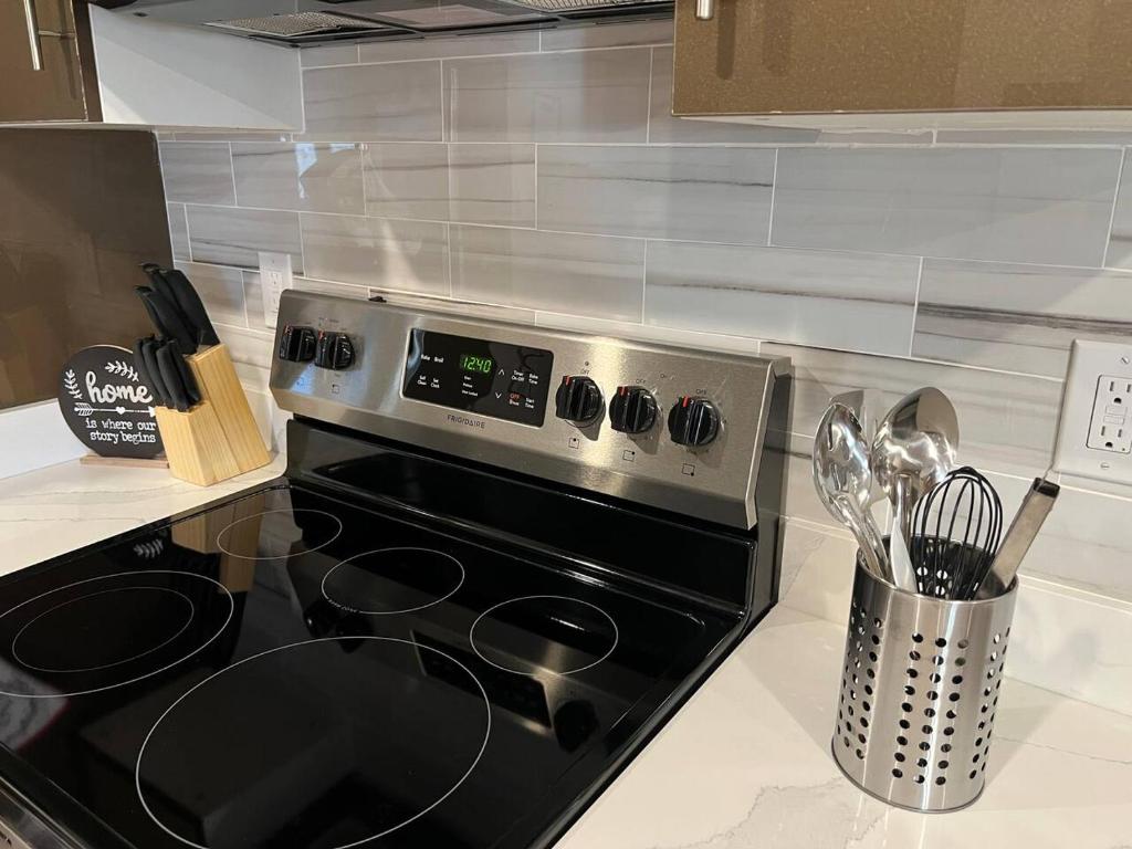 302 Comfy Cabin 1BD with city view in Center city photo 3