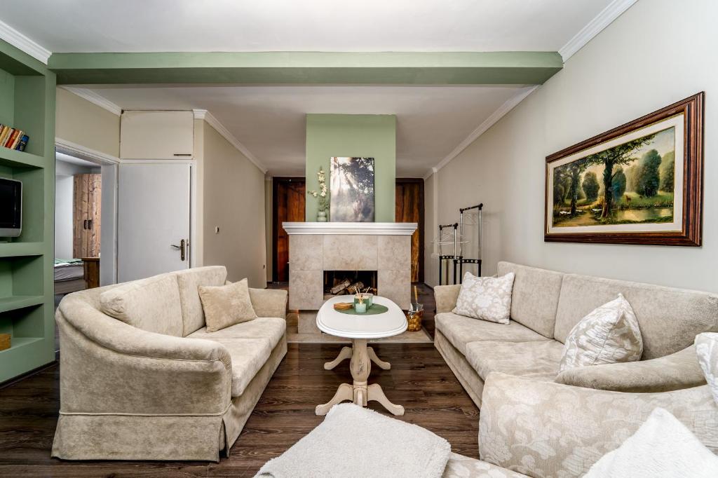 French House photo 4