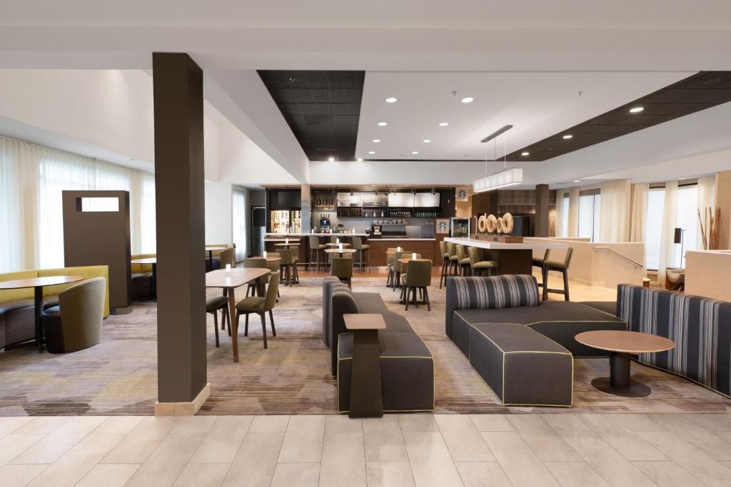 Courtyard by Marriott Dallas Plano Parkway at Preston Road photo 2