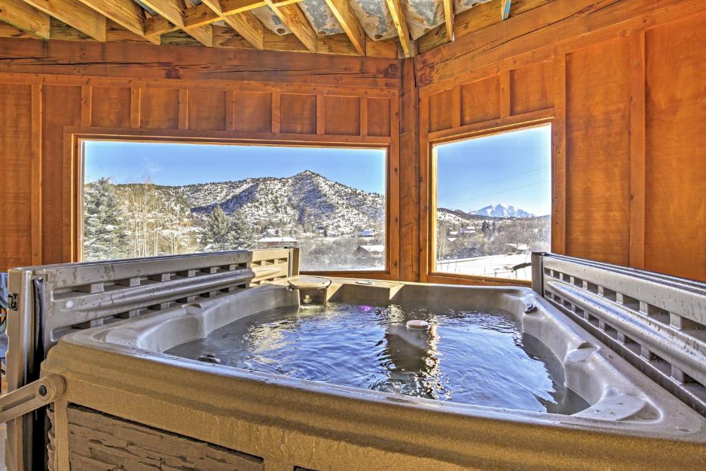 Mountaineer Manor photo 1